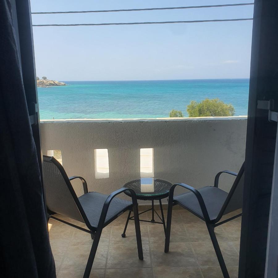Verykokkos On The Beach Agia Anna  Luaran gambar